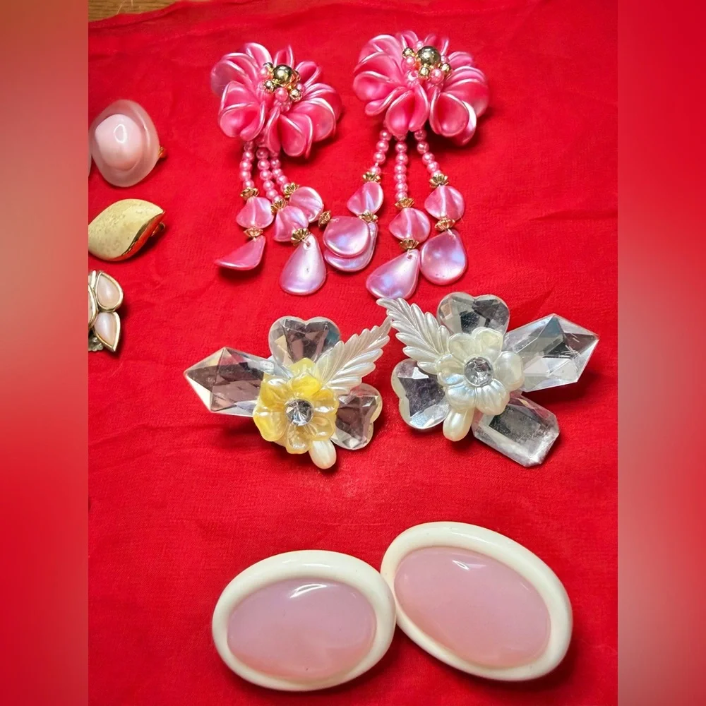 Vintage clip on earring lot